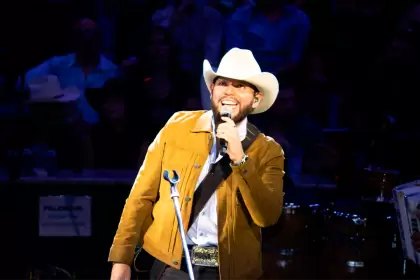 Oscar Iván, líder y vocalista de Grupo Duelo. Foto: JLMNoticias / Adán De la cruz.