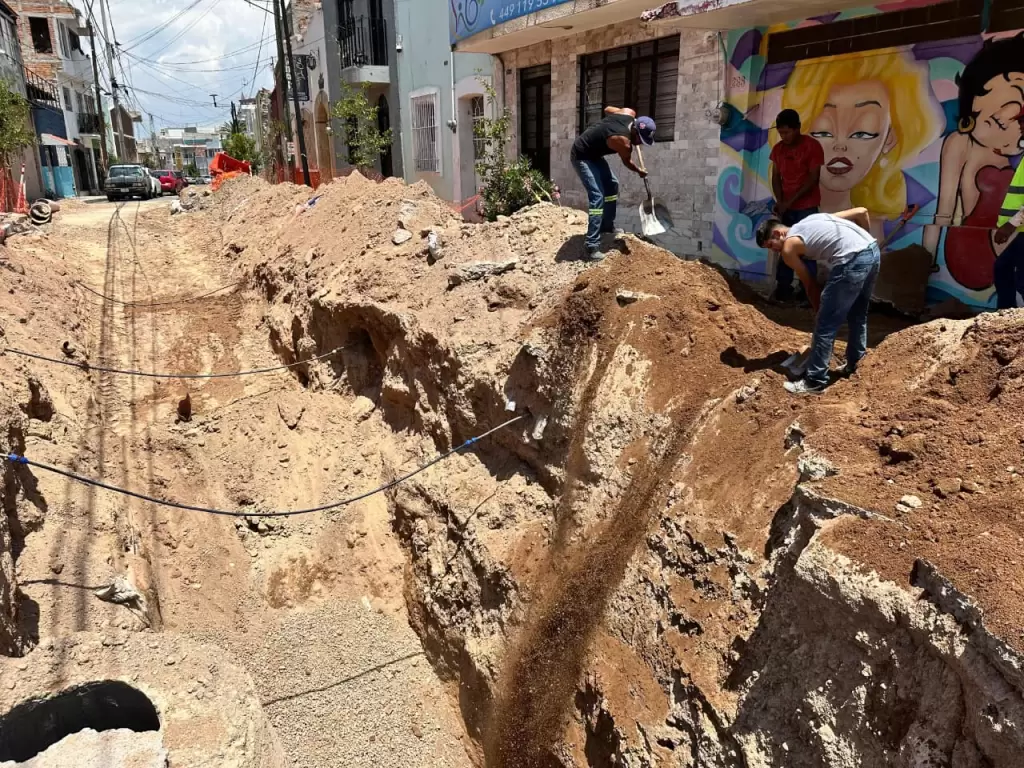 MIAA avanza rehabilitación del alcantarillado en El Encino 2