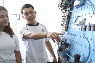 Nuevos bachilleratos en Aguascalientes apuestan por IA