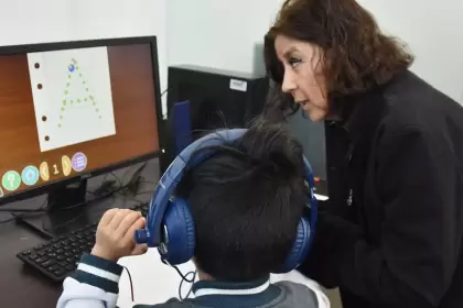 Terapias del DIF Estatal ayudan a niñas y niños 2026
