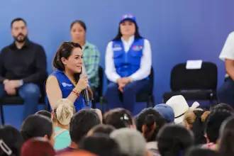 Tere Jiménez entrega más de 2 mil apoyos en Cosío