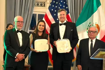 Tere Jiménez recibe premio internacional en Washington 2026