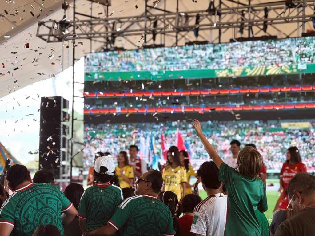 Celebran el Mundial en Aguascalientes; miles asisten a la Gigante Fan Zone