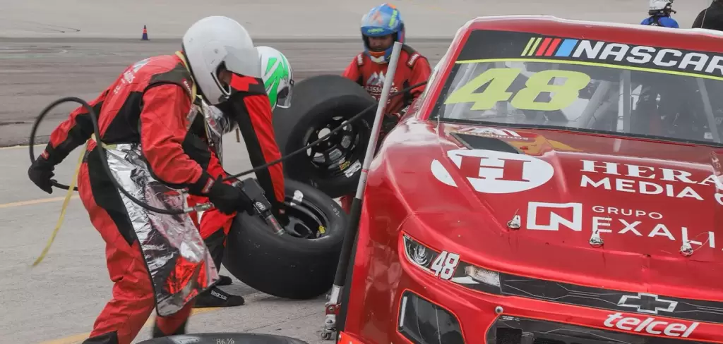 El Gigante de México se consolida como el epicentro del automovilismo nacional con la quinta fecha de la NASCAR México Series y asistencia multitudinaria