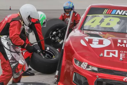 El Gigante de México se consolida como el epicentro del automovilismo nacional con la quinta fecha de la NASCAR México Series y asistencia multitudinaria