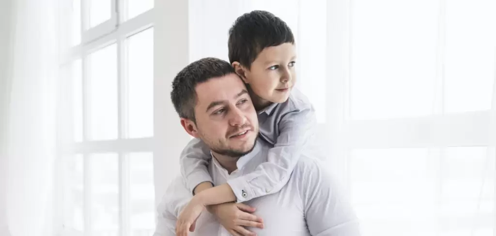 Felicidades papá, el abrazo que también llega cuando hay ausencia