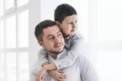 Felicidades papá, el abrazo que también llega cuando hay ausencia