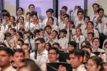 Invitan a niños y adolescentes a formar parte de la Orquesta y Coro Esperanza Azteca