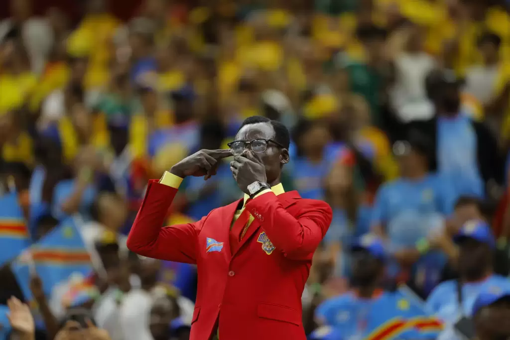 Lumumba Vea, la estatua humana