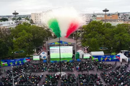 Miles desatan la pasión mundialista en la Fan Zone de Aguascalientes