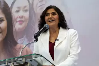 La senadora Nora Ruvalcaba durante su informe de actividades en el Centro de Convenciones Isla San Marcos. Foto: JLMNoticias / Salvador Ramírez.