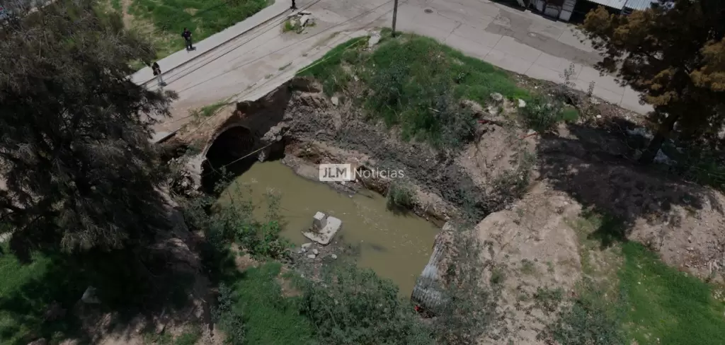 Uno de los más recordados socavones en la historia reciente de Aguascalientes: El de Ojo de Agua. Así luce este 27 de junio. Foto: JLMNoticias / Diego Cárdenas.