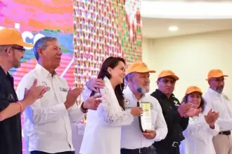 Tere Jiménez inaugura el Encuentro Apícola Nacional enAguascalientes