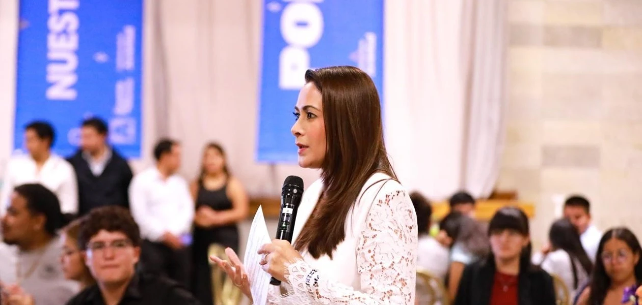 Tere Jiménez se reúne con jóvenes y refrenda compromiso de generar más oportunidades