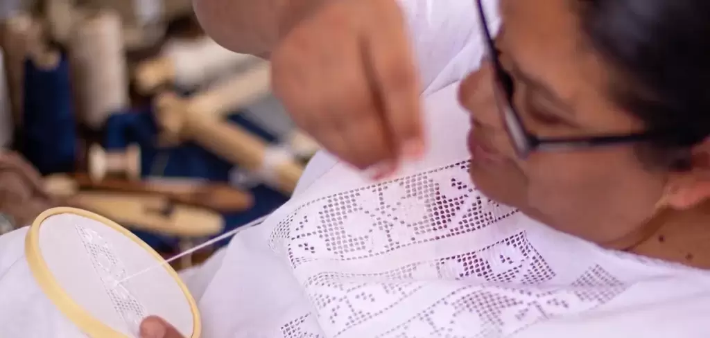 Deshilado de Aguascalientes: María Teresa preserva la tradición