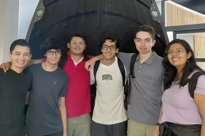 Estudiantes de la UPA viajan a Francia para especializarse en aeronáutica