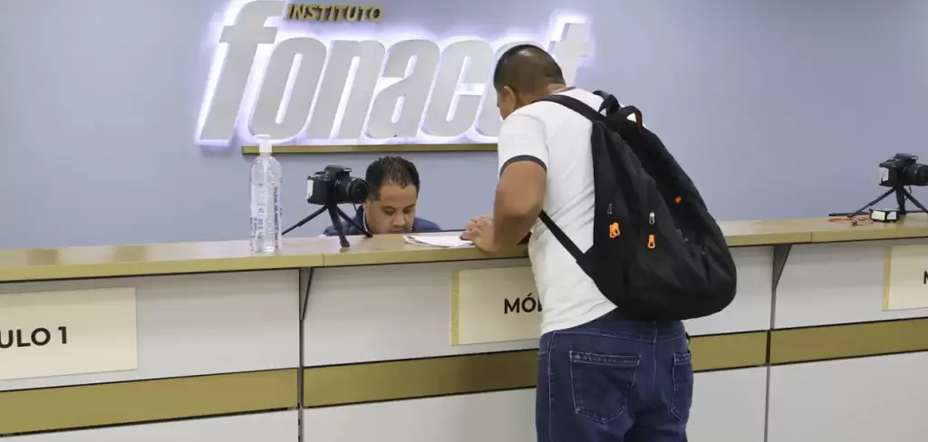 Fonacot ofrece el crédito más barato para salir de deudas