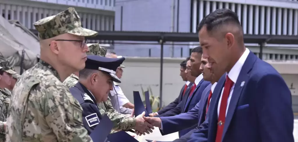 Gopes de Aguascalientes destacan en capacitación de la Marina