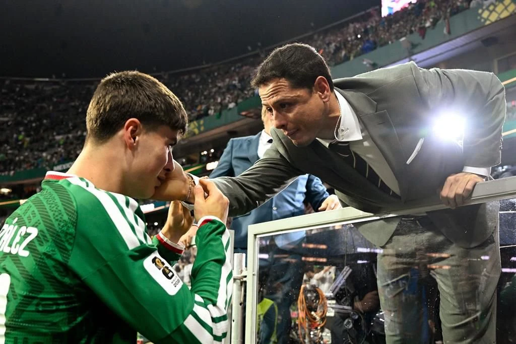 Hormiga y Chicharito