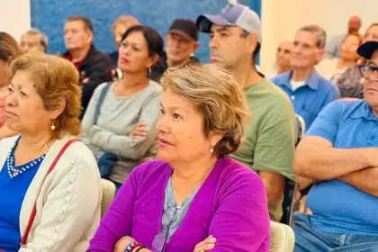 IAPAM acerca jornadas de salud gratuitas para adultos mayores en Aguascalientes