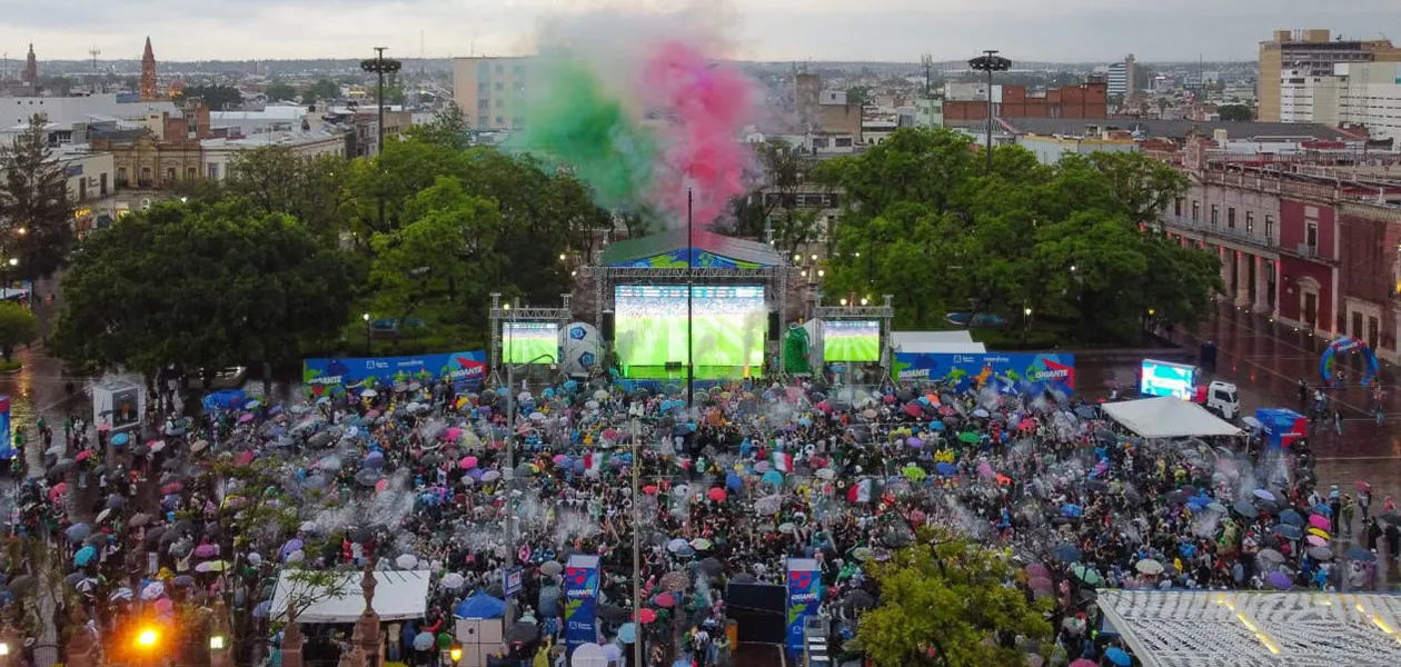 La Selección Mexicana desata la pasión en la Gigante Fan Zone de Aguascalientes
