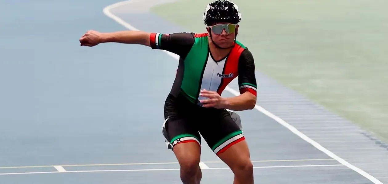 Patricio de Luna gana bronce panamericano en patinaje de velocidad