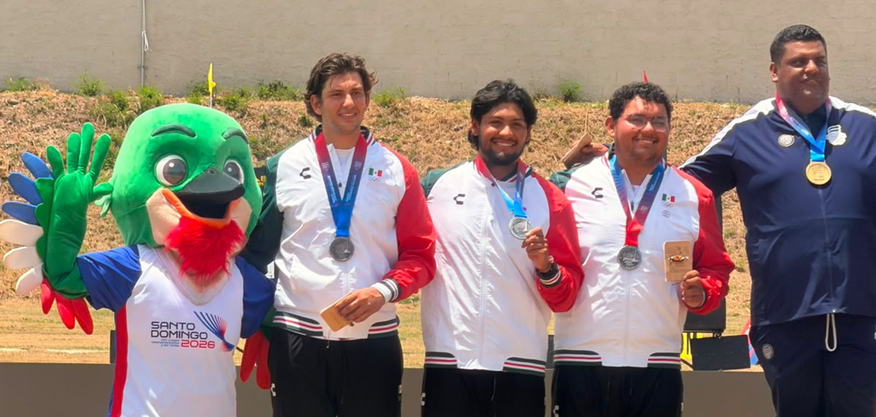 Rodrigo González celebrando su medalla de plata en tiro con arco compuesto con la Selección Mexicana en Santo Domingo 2026. Foto: JLMNoticias / Gobierno del Estado de Aguascalientes.
