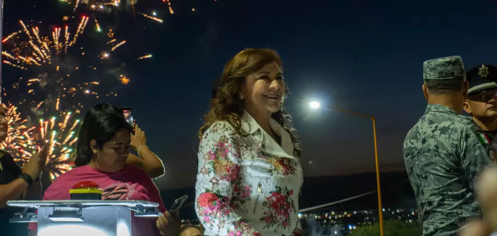 Margarita Gallegos, alcaldesa de San Francisco de los Romo, en el acto de inauguración de 480 luminarias en 11.5 km de carreteras con la estrategia San Pancho Brilla. Foto: JLMNoticias / Salvador Ramírez.