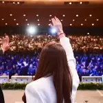 Tere Jiménez celebra graduación de 371 jóvenes del CECyTEA