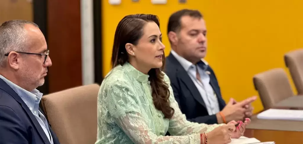 Tere Jiménez impulsa inversiones para Aguascalientes en EE. UU.