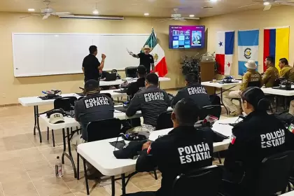 Unidad K9 de Aguascalientes se capacita en Texas