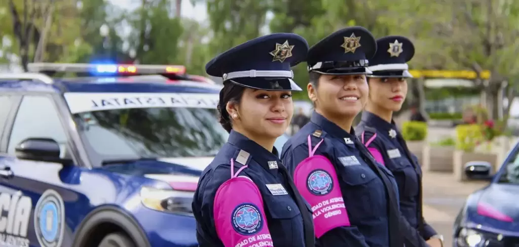 Agentes de la Policía Rosa concluyen curso de Lengua de Señas Nivel II