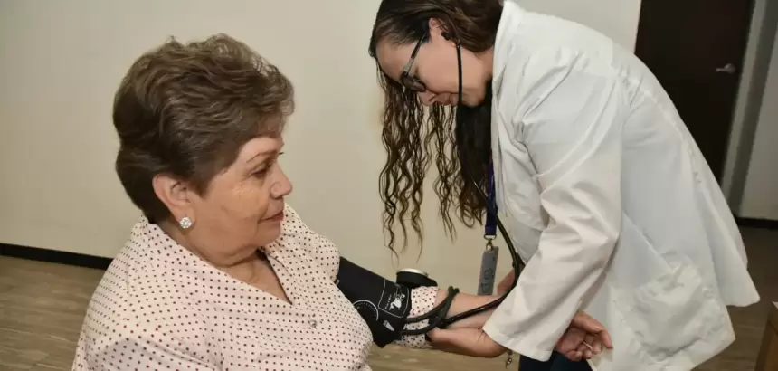 Atención Geriátrica Integral para Adultos Mayores en el DIF Estatal