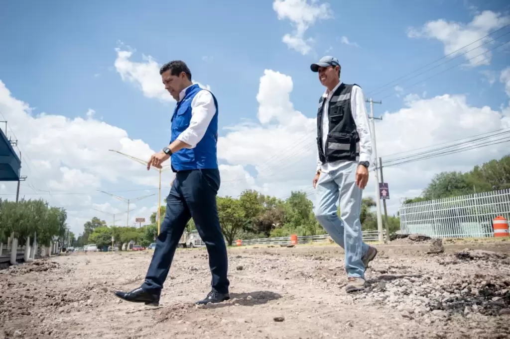Avanza rehabilitación de avenida Mahatma Gandhi en Aguascalientes 2