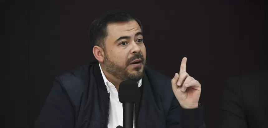 Morena defiende a Arturo Ávila tras confrontación en el Senado