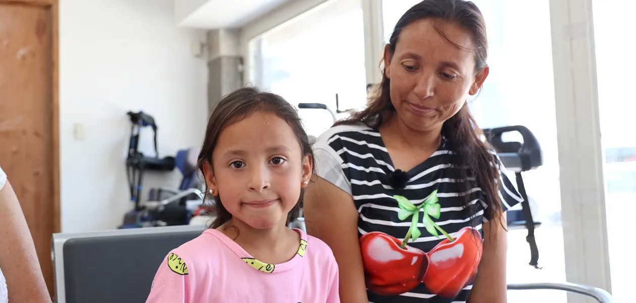 Nueva prótesis cambia la vida de María Guadalupe en Asientos