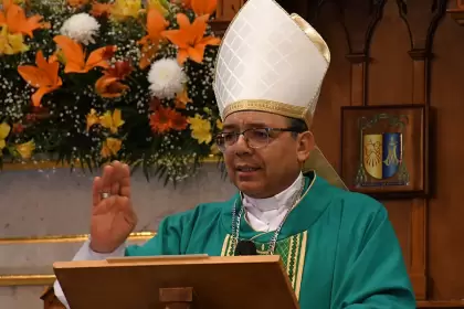 Obispo de Aguascalientes marca distancia de los partidos- “La Iglesia pertenece a Cristo”