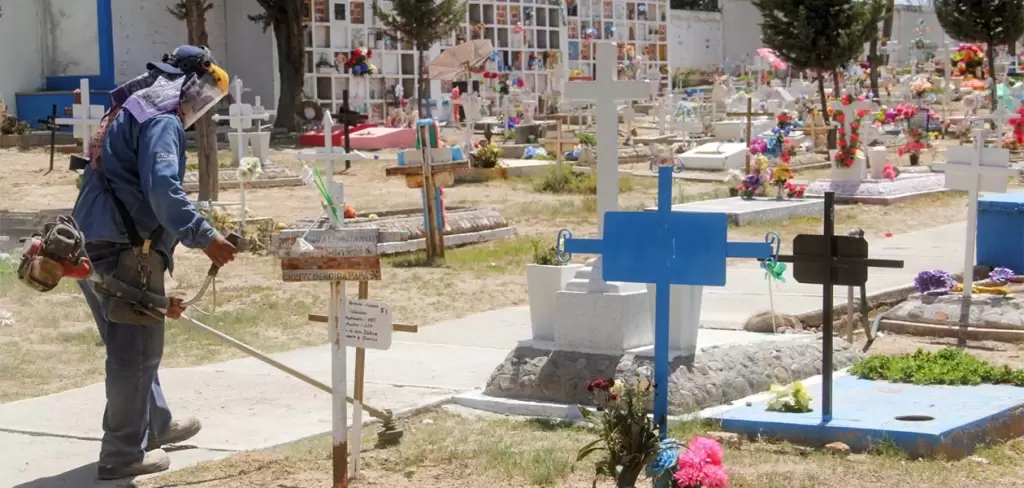 Panteones de Aguascalientes advierten que adeudos podrían terminar en exhumaciones y fosas comunes