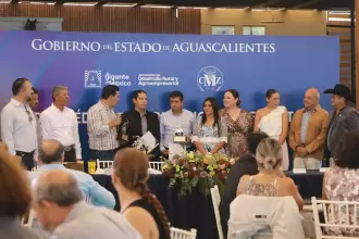 Reconocen a médicos veterinarios por su vocación y servicio en Aguascalientes
