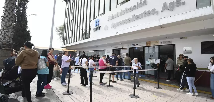 SAT ofrece reducir hasta 100% multas y recargos a contribuyentes con adeudos