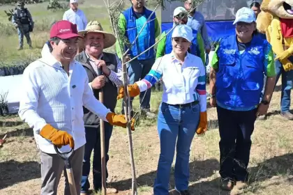 Tere Jiménez encabeza reforestación nacional en Aguascalientes