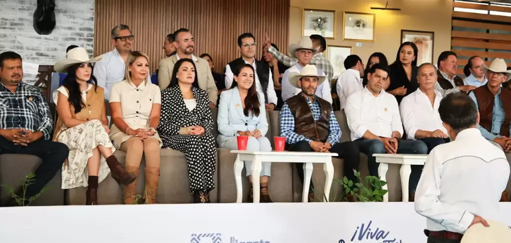 Tere Jiménez inaugura la Feria Internacional del Caballo Aguascalientes 2026