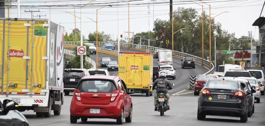 Velocidad al triple del límite; detectan conductores a 180 km:h en Segundo Anillo