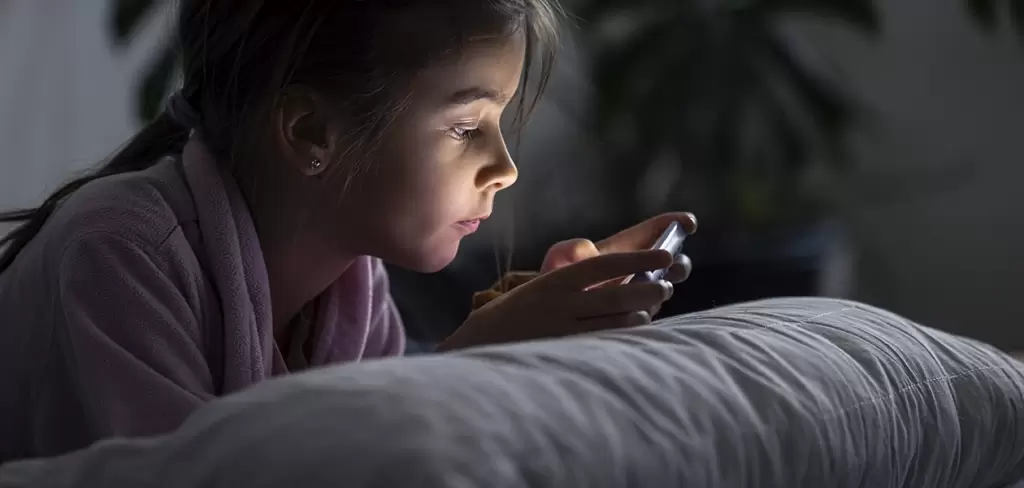 Menores de edad se quedan sin redes sociales en México por esta razón