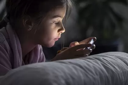 Menores de edad se quedan sin redes sociales en México por esta razón