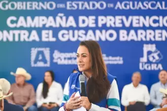 Apoyo integral al campo: Tere Jiménez entrega paquetes para proteger el ganado contra el gusano barrenador