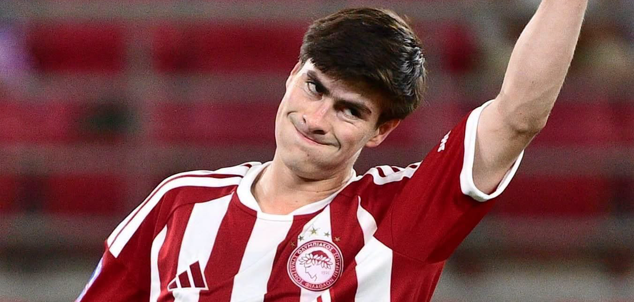 Armando González anota su primer doblete en el Olympiacos