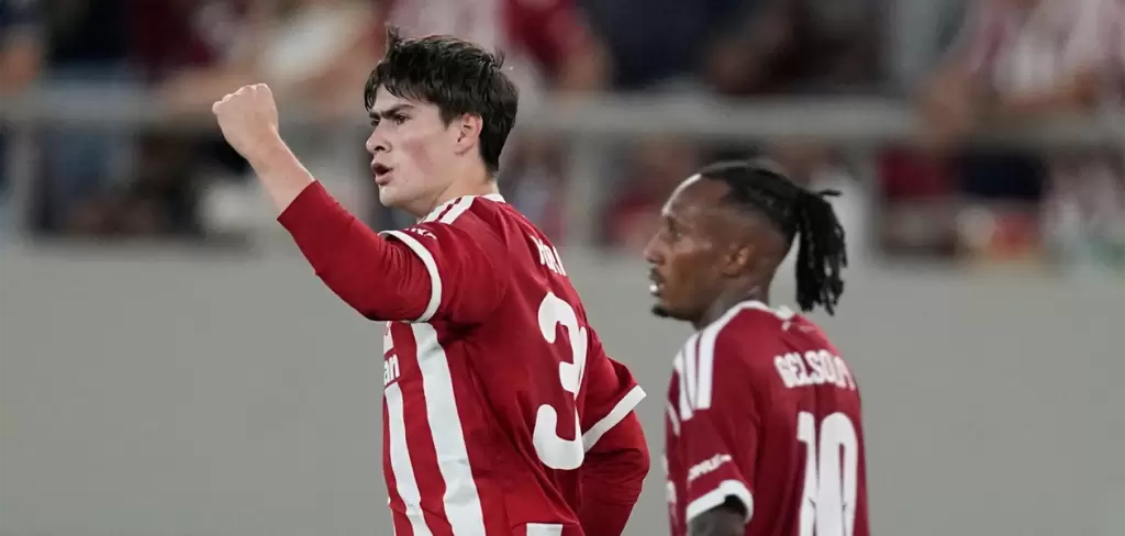 Armando González responde como titular: gol de “La Hormiga” en remontada del Olympiacos
