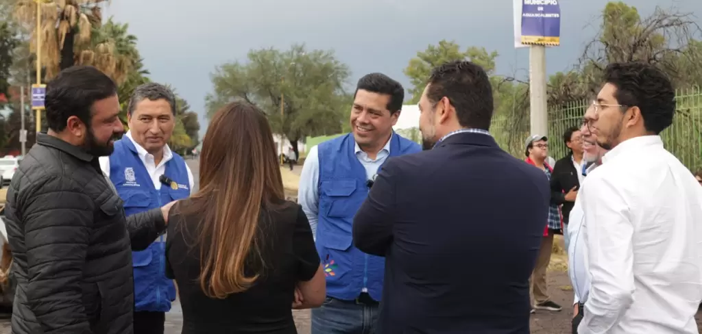 Avanza pavimentación de avenida Arqueros en Aguascalientes