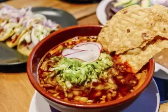 Dar el Grito saldrá caro- pozole, uno de los platillos más costosos